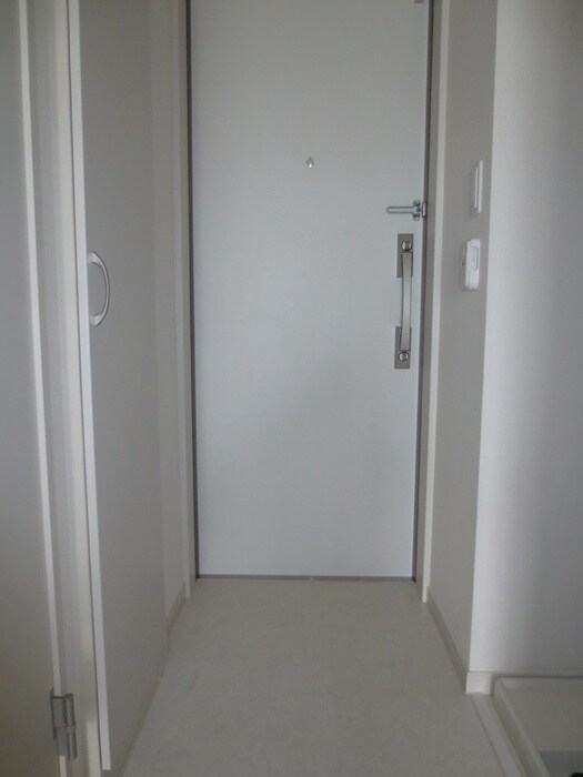 物件内観写真19　(玄関)