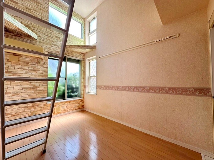 物件内観写真8　(居室)