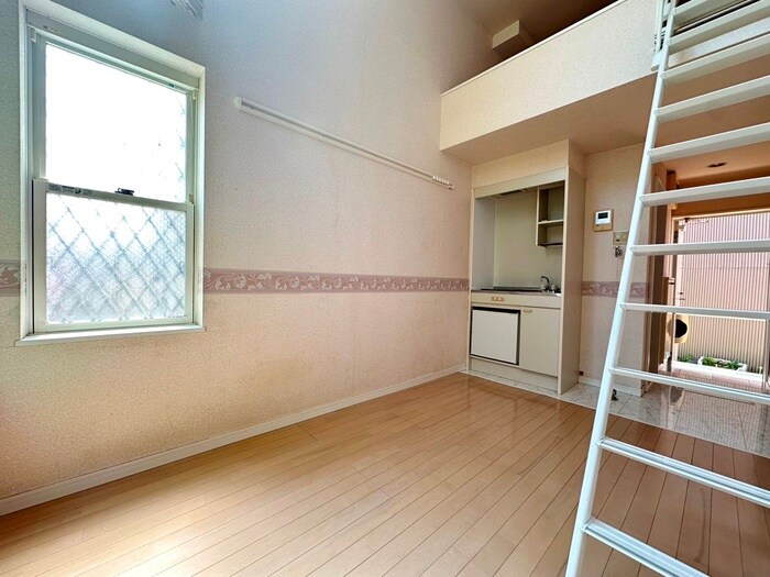 物件内観写真9　(居室)