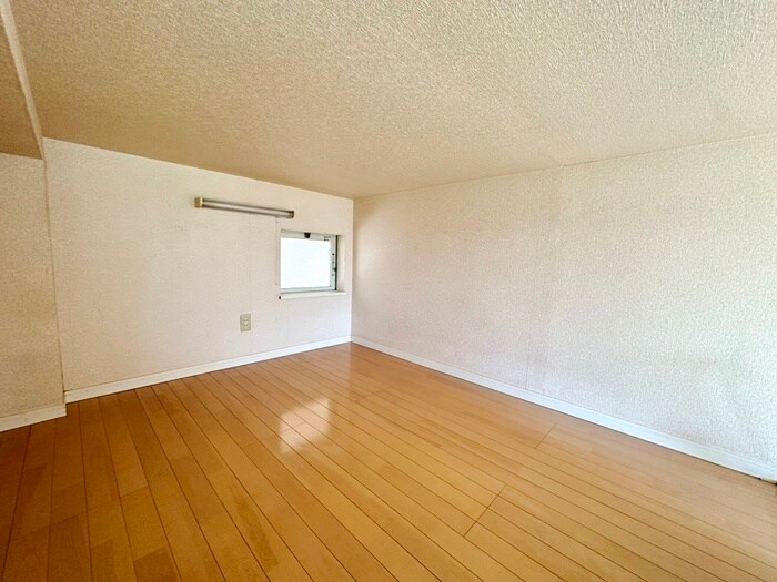 物件内観写真11　(ロフト)