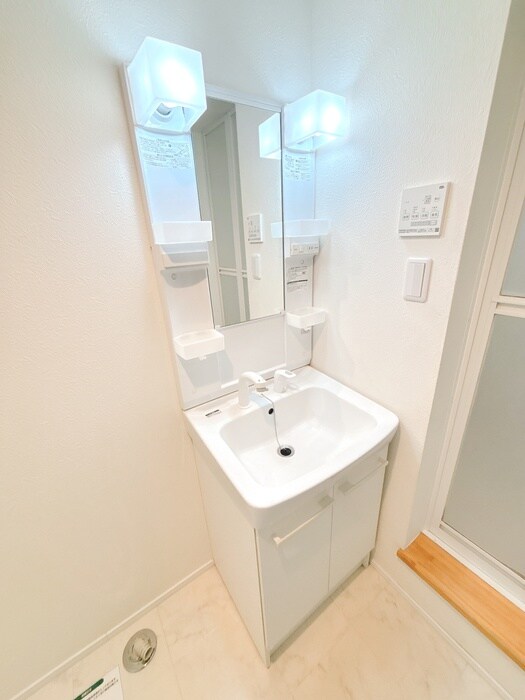 物件内観写真13　(洗面)