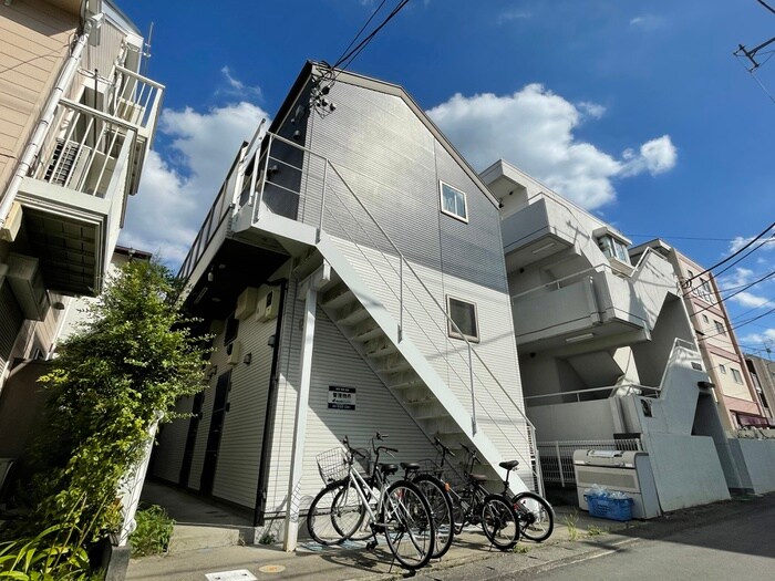 アザーレ新百合ヶ丘弐番館の物件外観写真