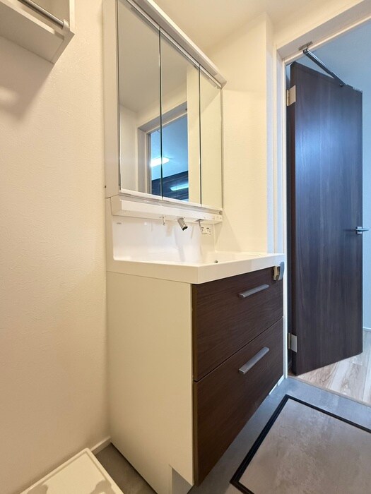 物件内観写真12　(洗面)