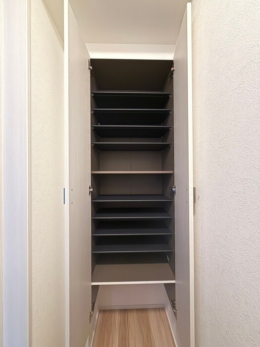 物件内観写真16　(靴箱)