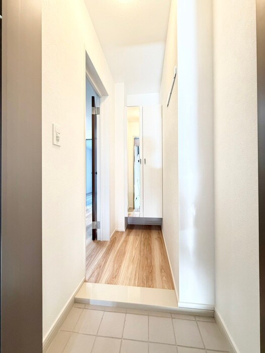 物件内観写真19　(廊下)