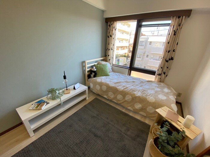 物件内観写真11　(居室)