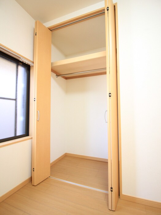 物件内観写真11　(収納)