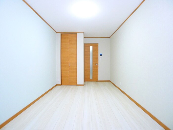 物件内観写真8　(内観写真)