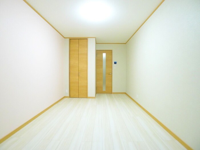 物件内観写真8　(内観写真)