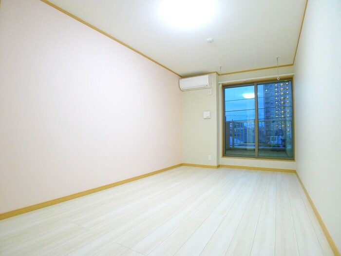 物件内観写真9　(居室)