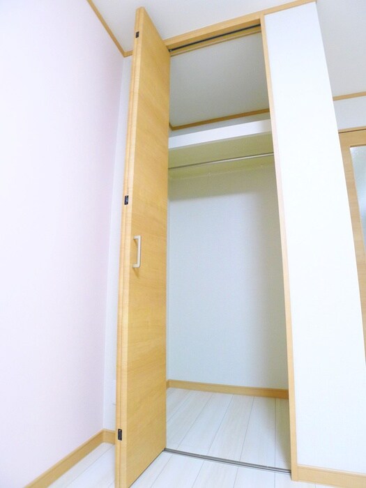 物件内観写真11　(収納)