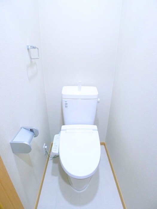 物件内観写真16　(トイレ)