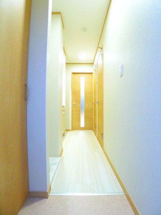 物件内観写真17　(玄関)