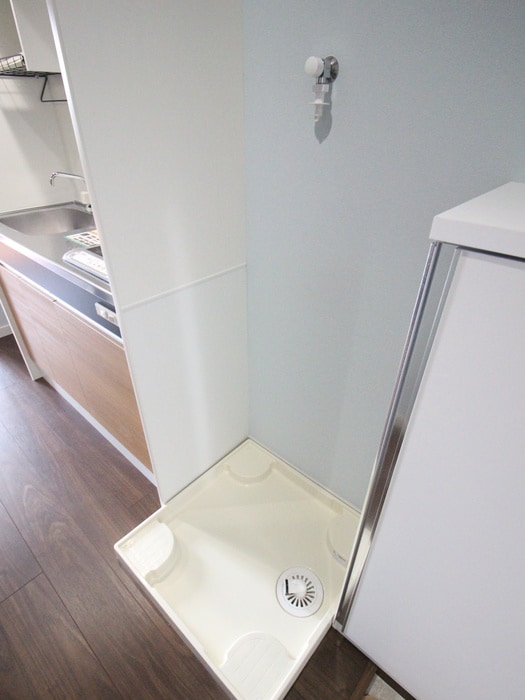 物件内観写真18　(洗濯機置場)