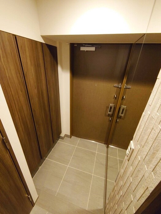 物件内観写真15　(玄関)