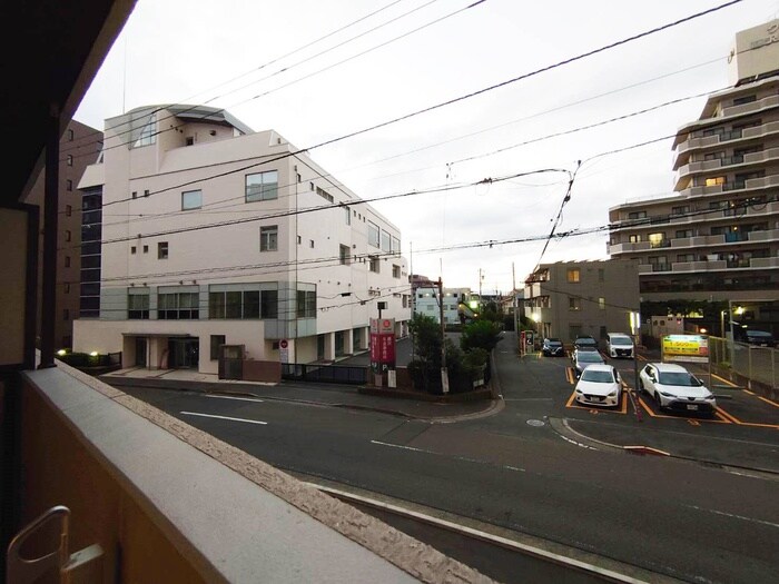 物件内観写真17　(室内からの展望)