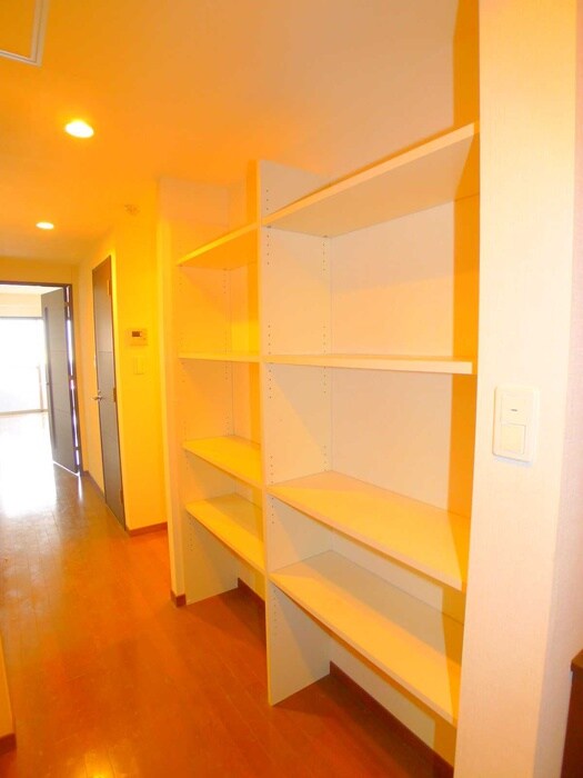 物件内観写真15　(収納)