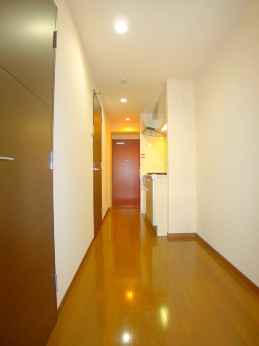 物件内観写真21　(廊下)