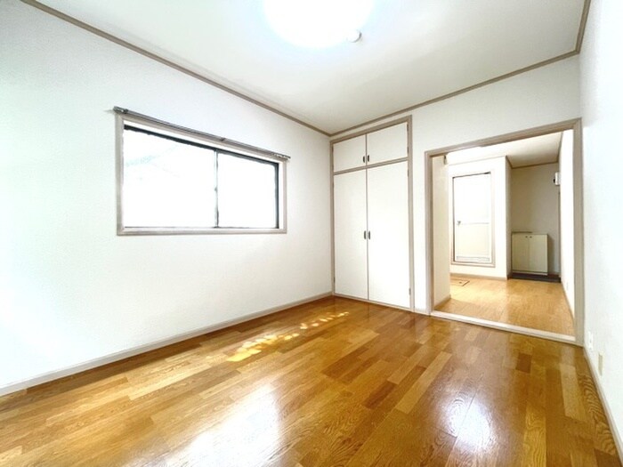 物件内観写真8　(居室)