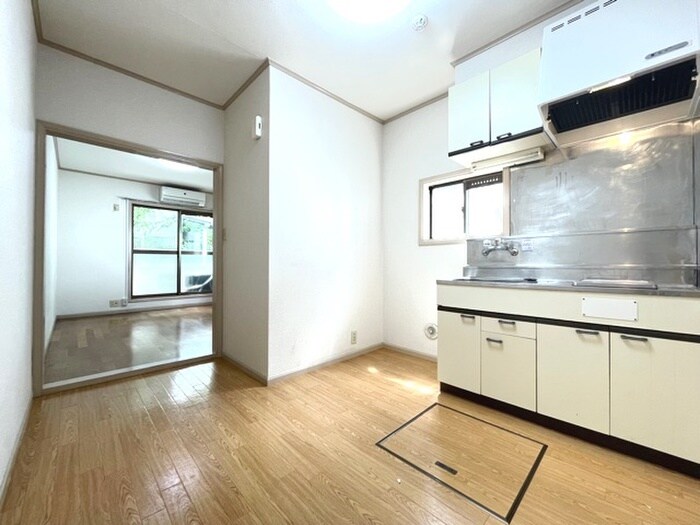 物件内観写真9　(居室)