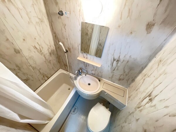 バス／シャワールーム等