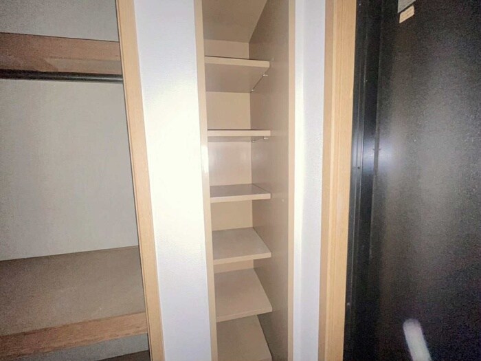 物件内観写真10　(靴箱)