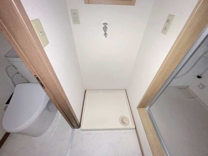 物件内観写真13　(洗濯機置場)