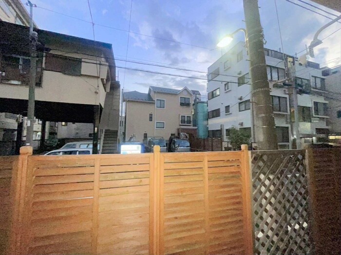 物件内観写真16　(室内からの展望)