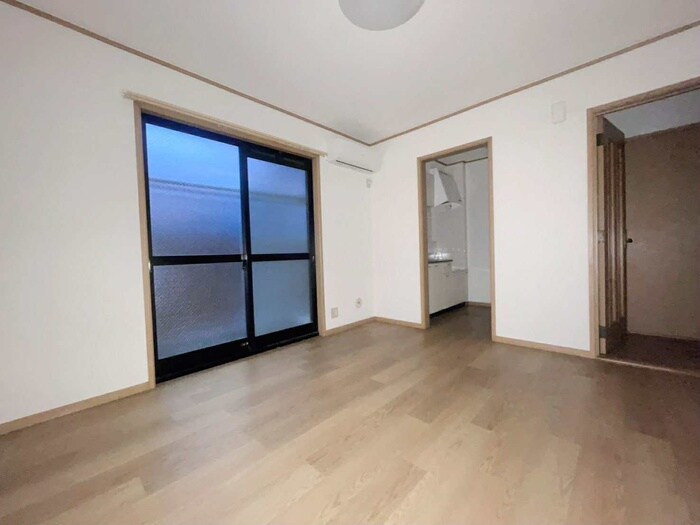 物件内観写真17　(居室)