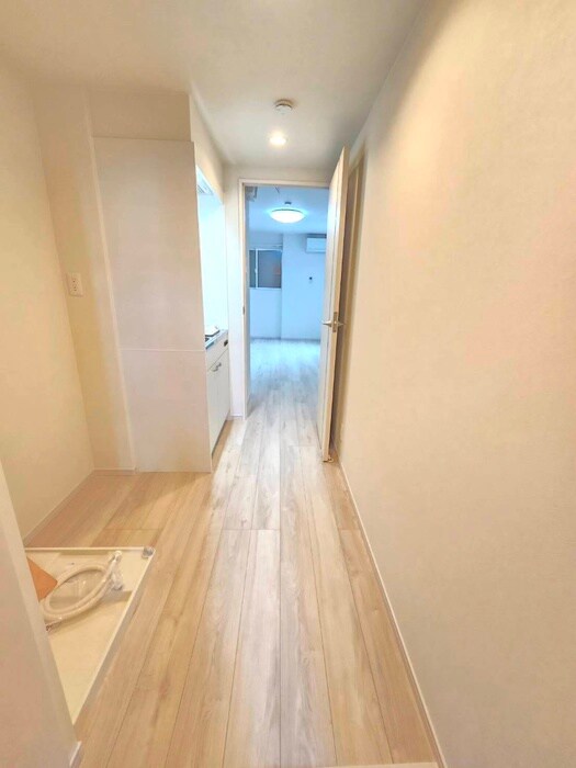 物件内観写真20　(廊下)