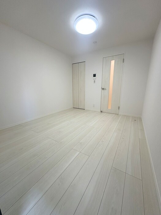 物件内観写真4　(居室)