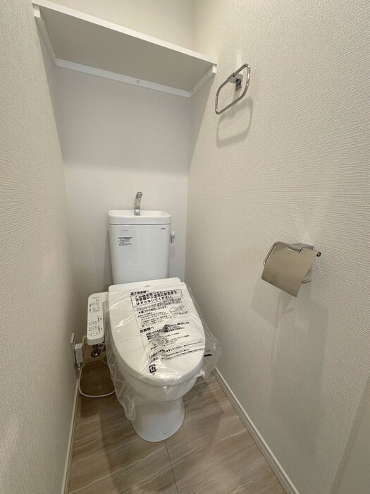 物件内観写真8　(トイレ)