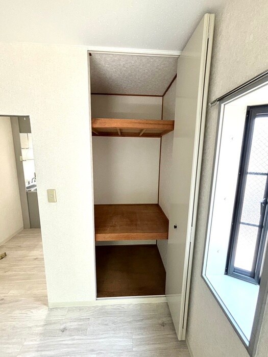 物件内観写真10　(収納)