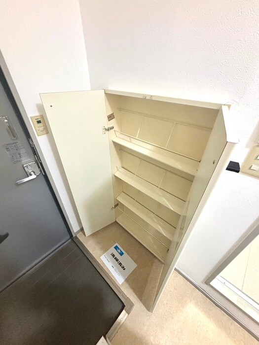 コーポ扇の靴箱