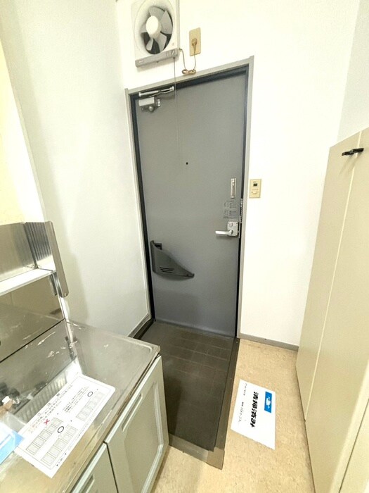 コーポ扇の玄関