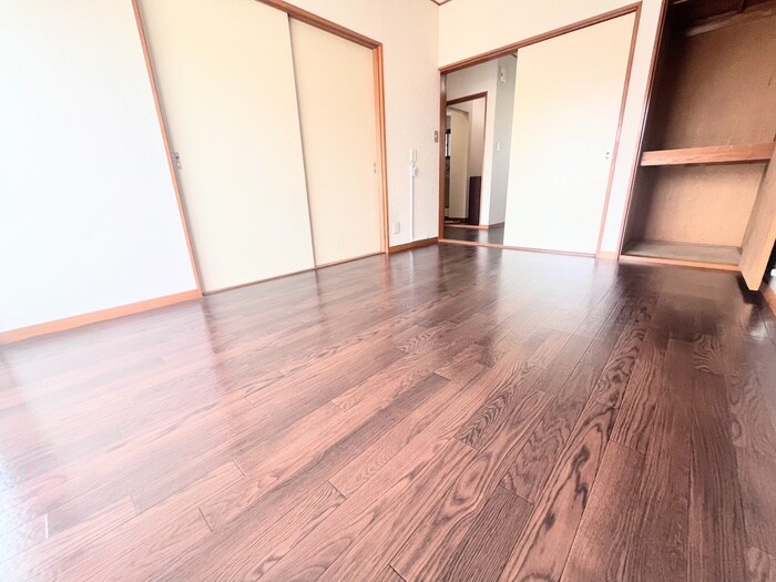 物件内観写真8　(居室)