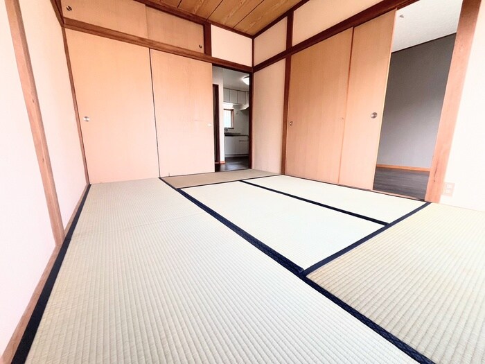 物件内観写真9　(居室)