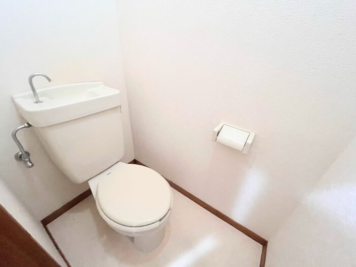 物件内観写真13　(トイレ)