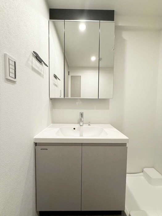 物件内観写真11　(洗面)