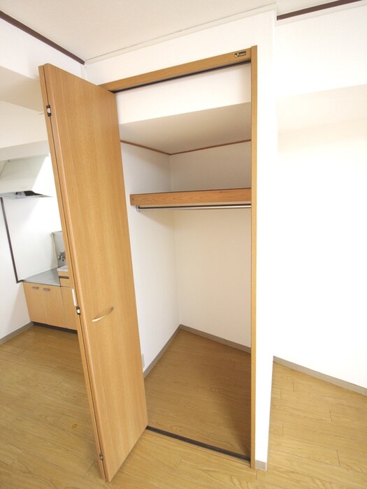 物件内観写真16　(収納)