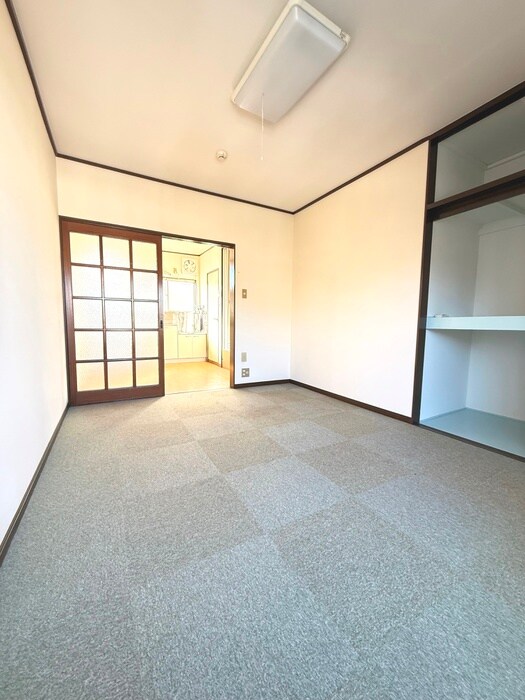 物件内観写真8　(居室)