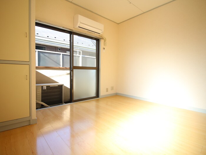 物件内観写真8　(居室)