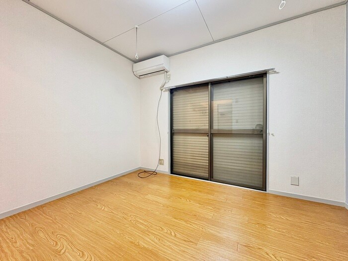 物件内観写真9　(居室)