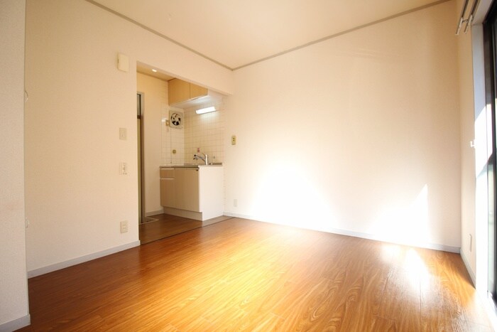 物件内観写真10　(居室)