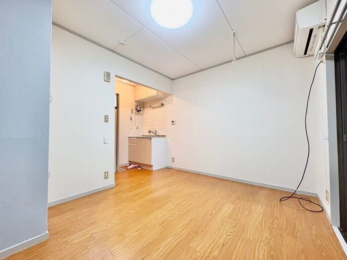 物件内観写真10　(居室)