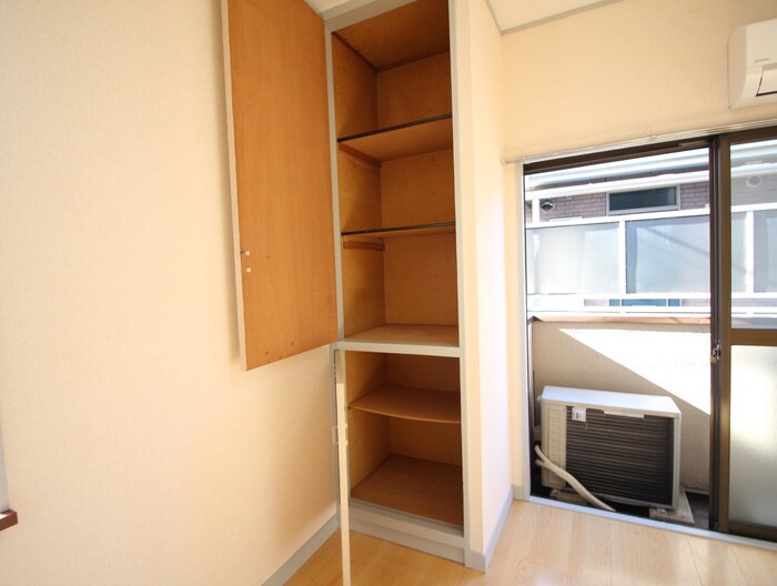 物件内観写真13　(収納)