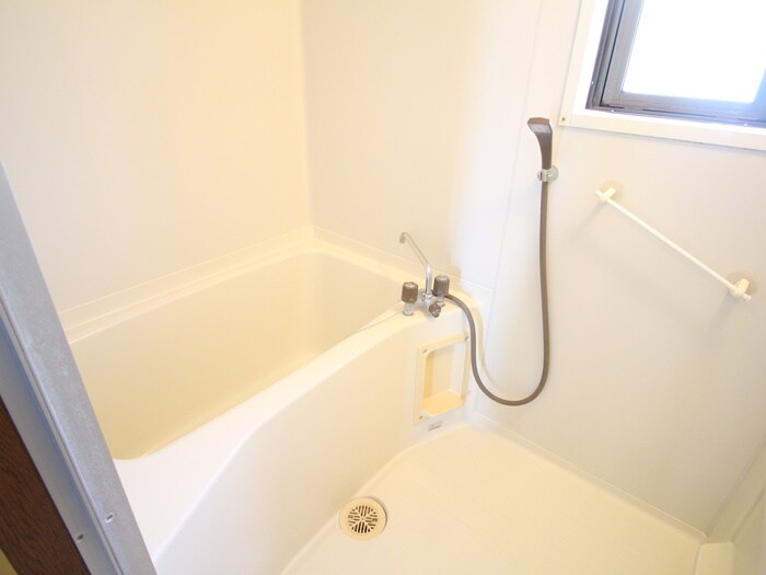 物件内観写真12　(バス／シャワールーム等)