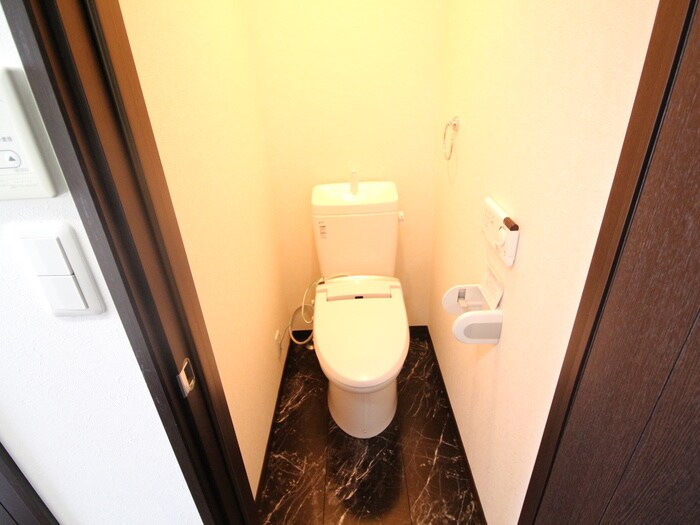 物件内観写真15　(トイレ)