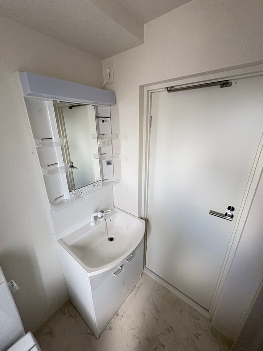 物件内観写真12　(洗面)