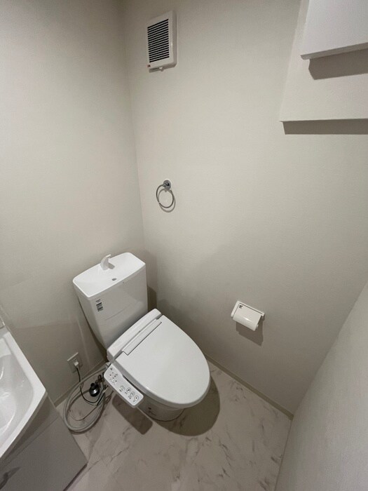 物件内観写真14　(トイレ)